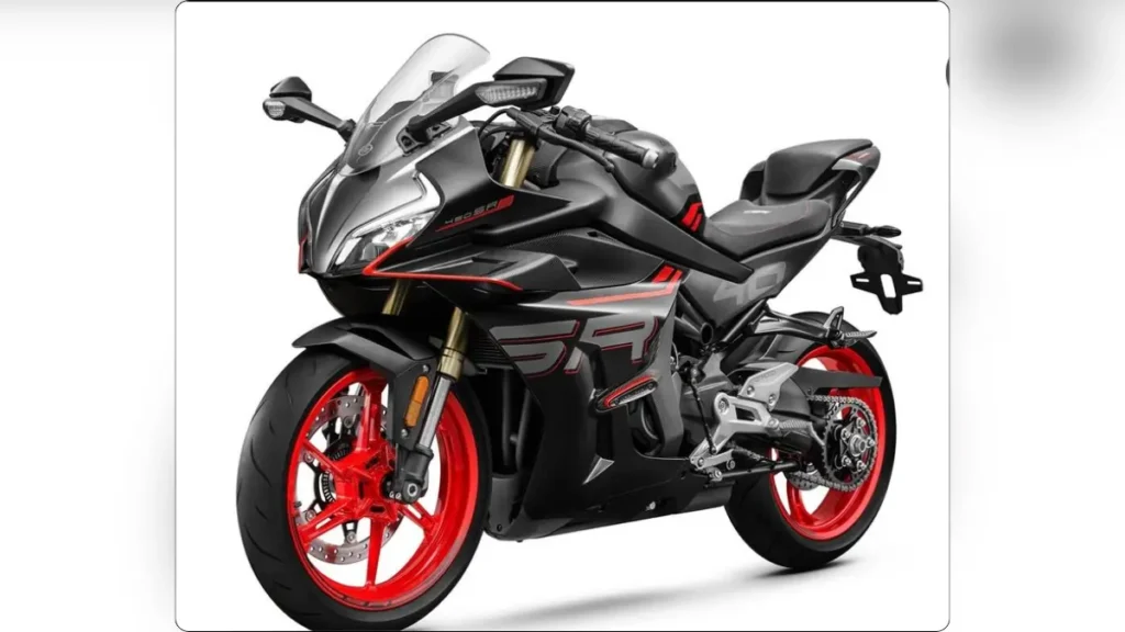 CFMoto's new sports bike, the 450SR S, has come to create a stir! It will directly compete with the Aprilia RS 457 bike.