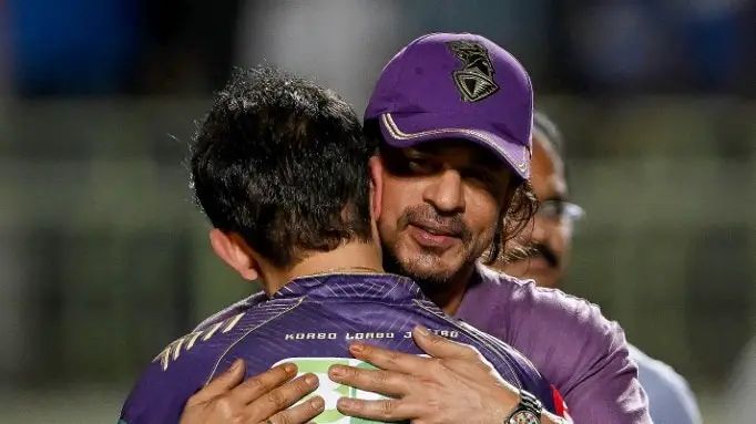 After the DC's record-breaking win, Shah Rukh Khan hugged Gautam Gambhir."